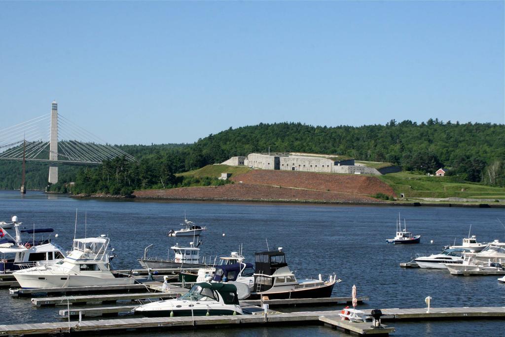 Bucksport Inn Exterior photo