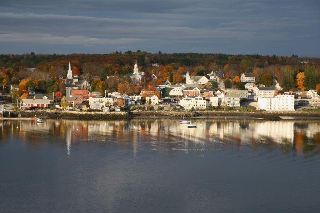 Bucksport Inn Exterior photo