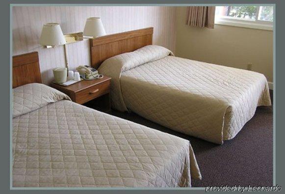 Bucksport Inn Room photo
